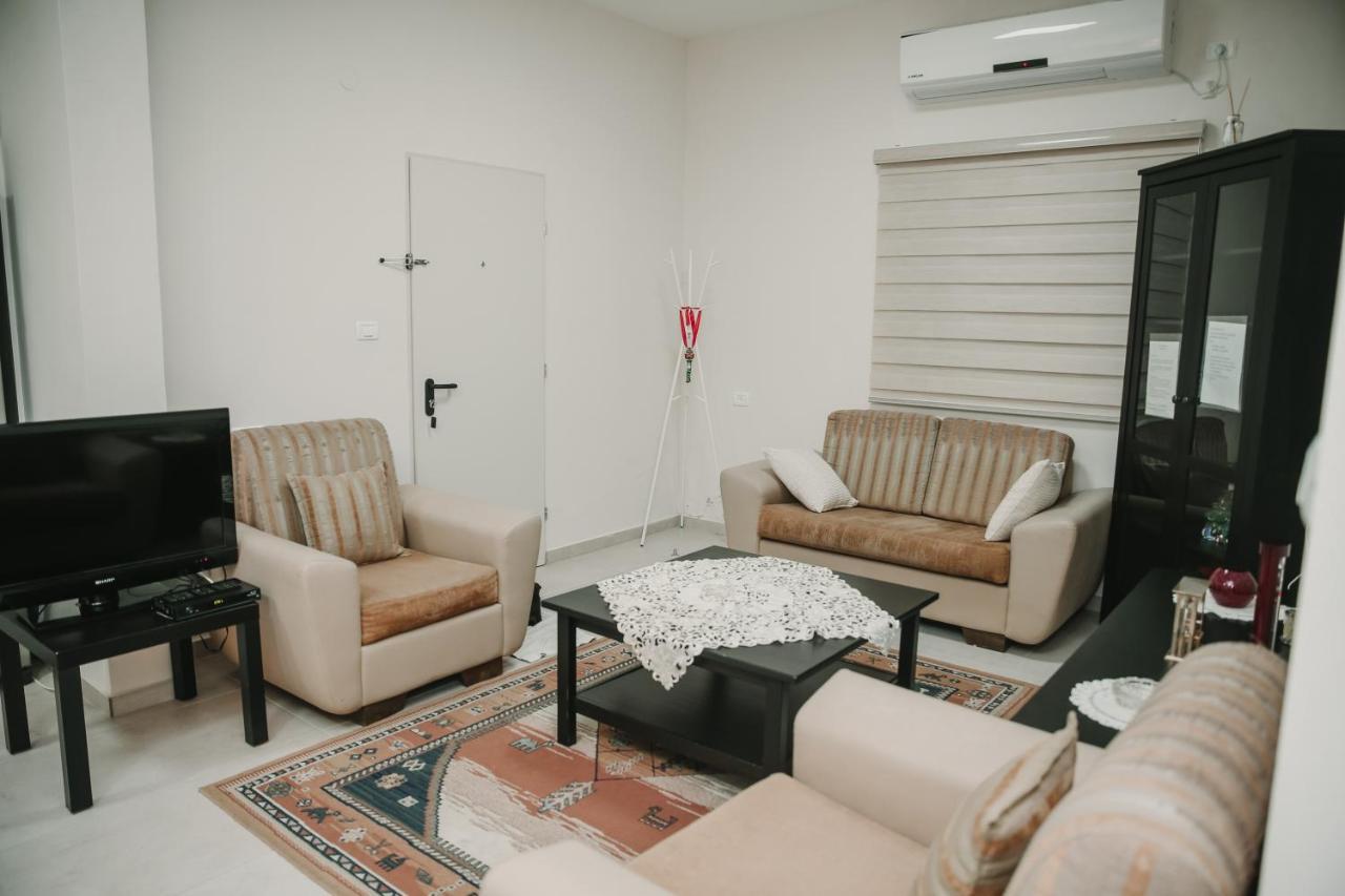 الناصرة The Garden Apartment المظهر الخارجي الصورة